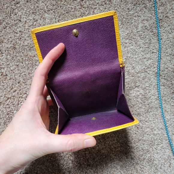 Louis Vuitton epi leather double snap wallet - Picture 9 of 11